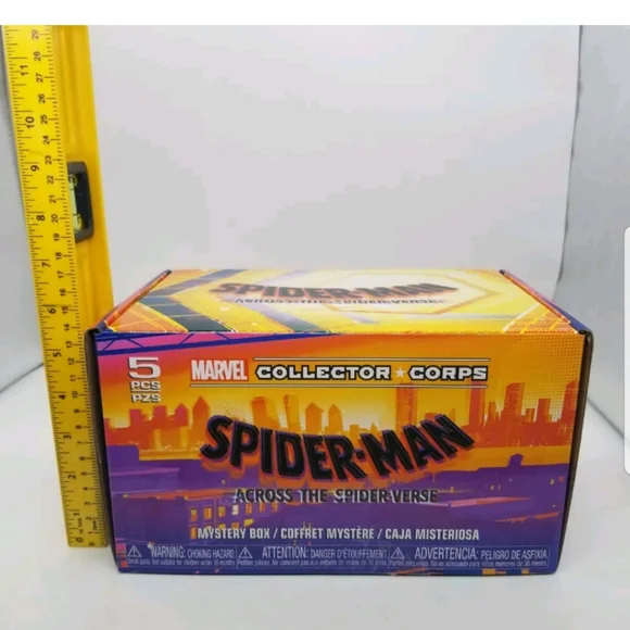Funko Spider-Man Across the Spider-Verse Marvel Collector Corps Box Size XL NEW - Picture 1 of 15
